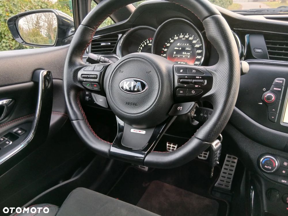 Kia Ceed 1.6 T-GDI GT L - 6