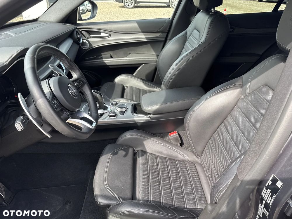 Alfa Romeo Stelvio 2.0 Turbo Veloce Q4 - 10