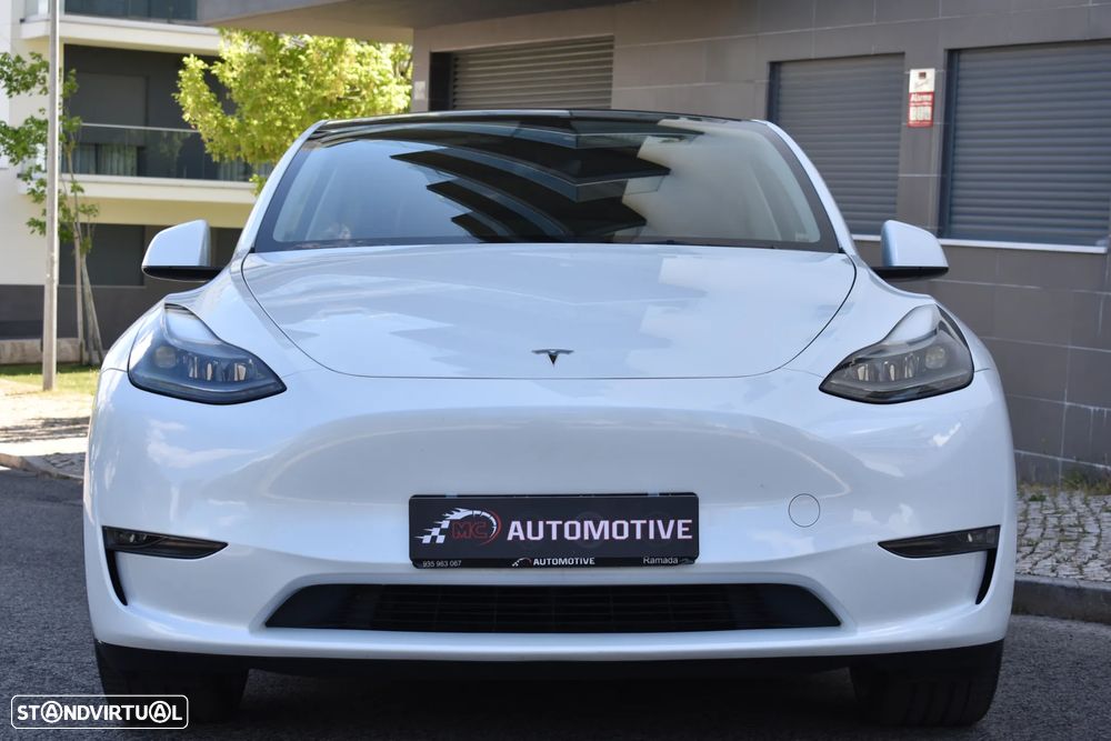 Tesla Model Y Performance Dual Motor AWD - 15