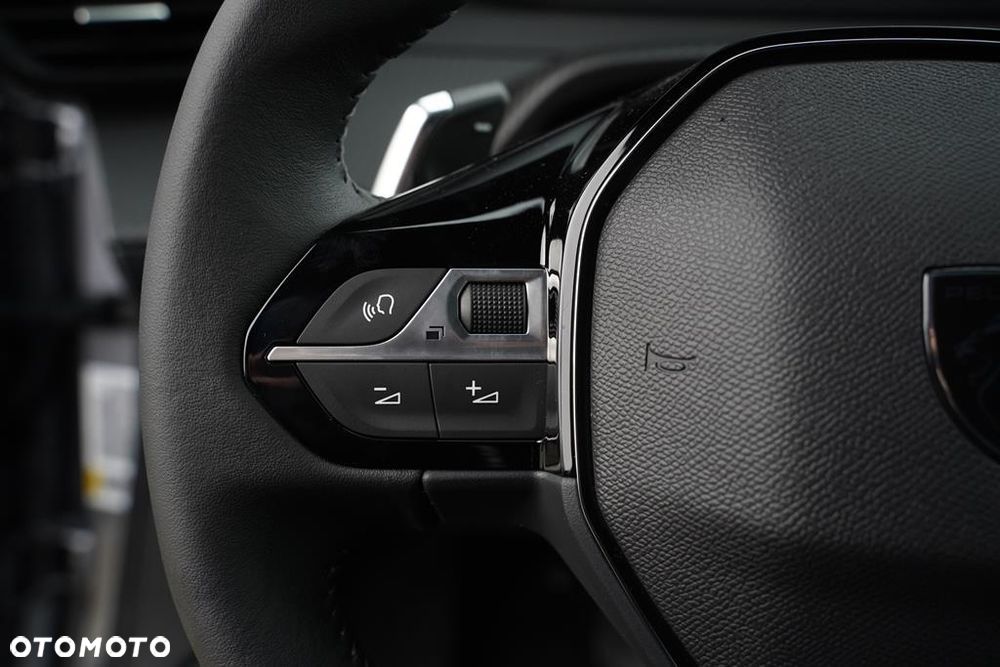 Peugeot 2008 PureTech mHEV Allure e-DCS6 - 15