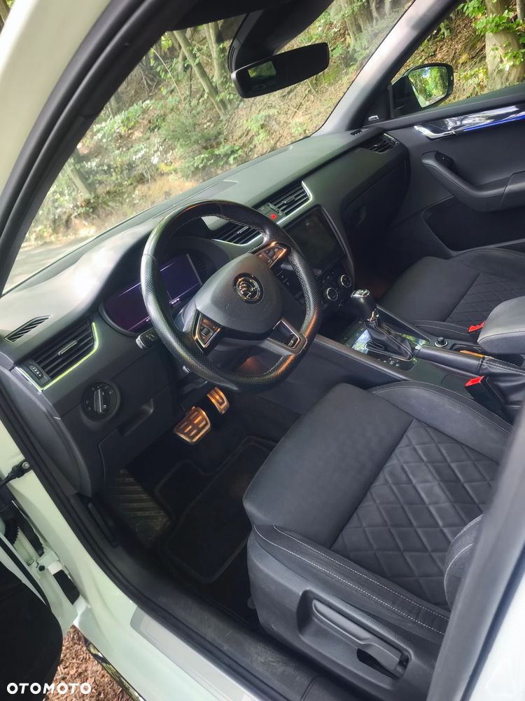 Skoda Octavia 2.0 TDI 4x4 RS DSG - 11