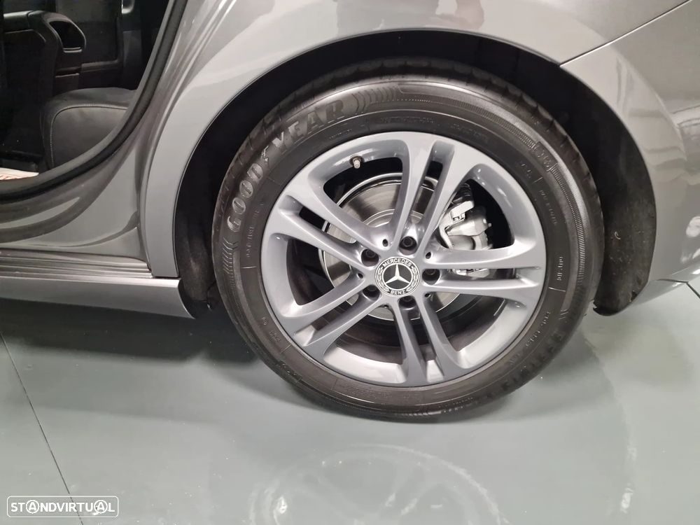 Mercedes-Benz A 180 d Style Plus Aut. - 36