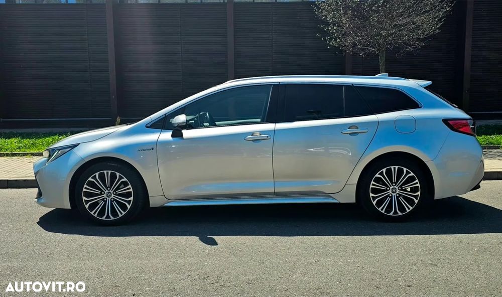 Toyota Corolla - 4