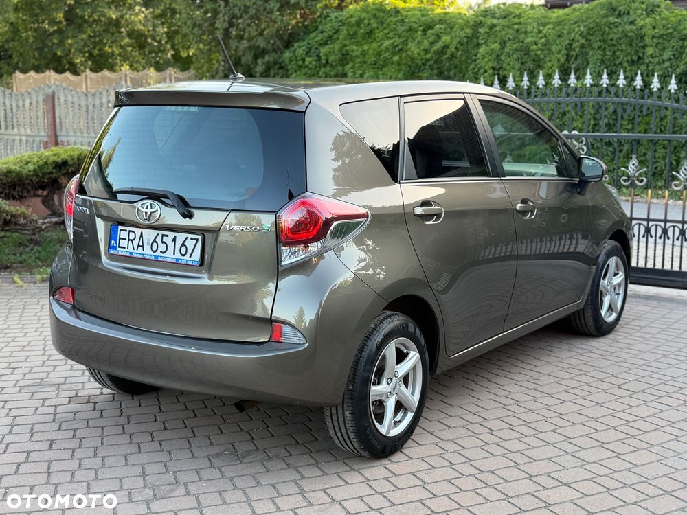 Toyota Verso S 1.33 Premium - 6