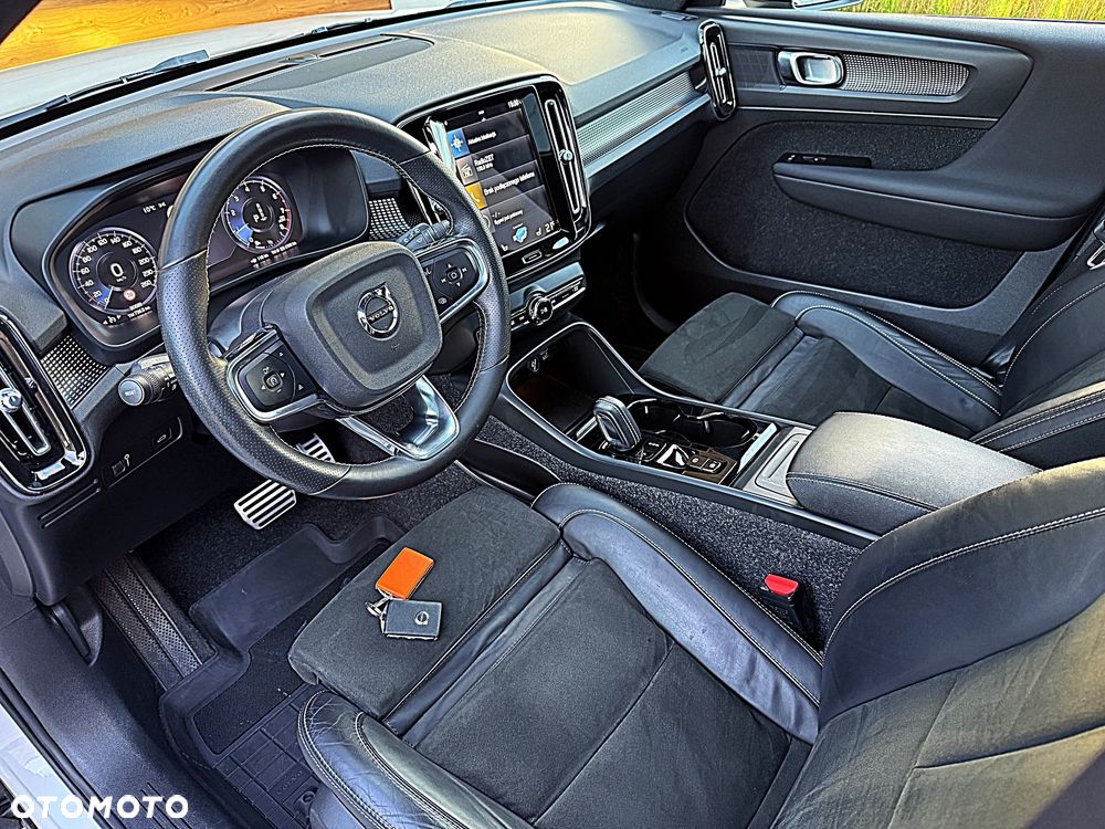Volvo XC 40 T5 AWD R-Design - 5