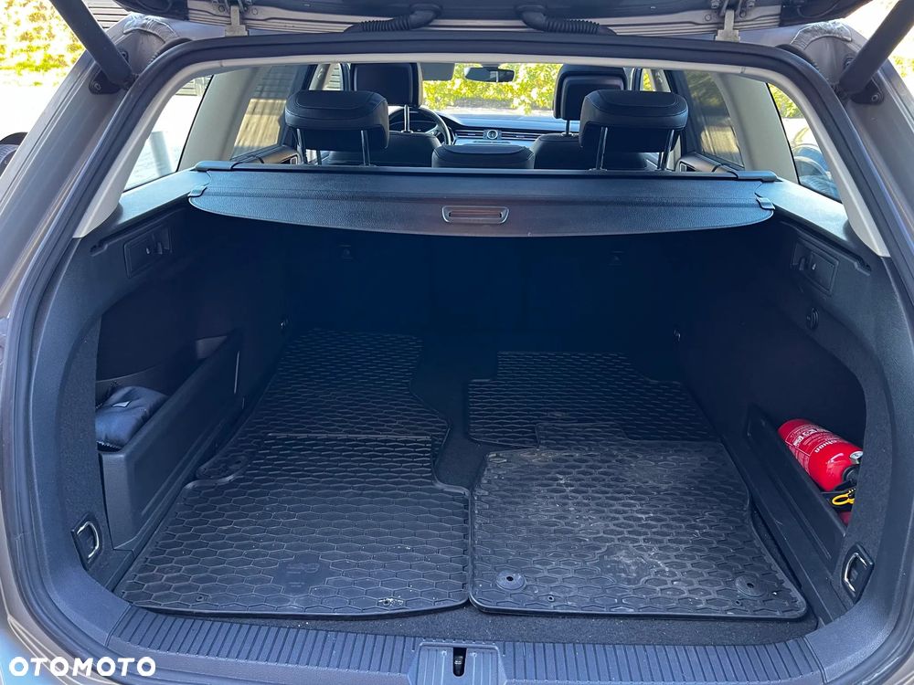 Volkswagen Passat 2.0 TDI Bi-Turbo BMT 4Mot Highline DSG - 14