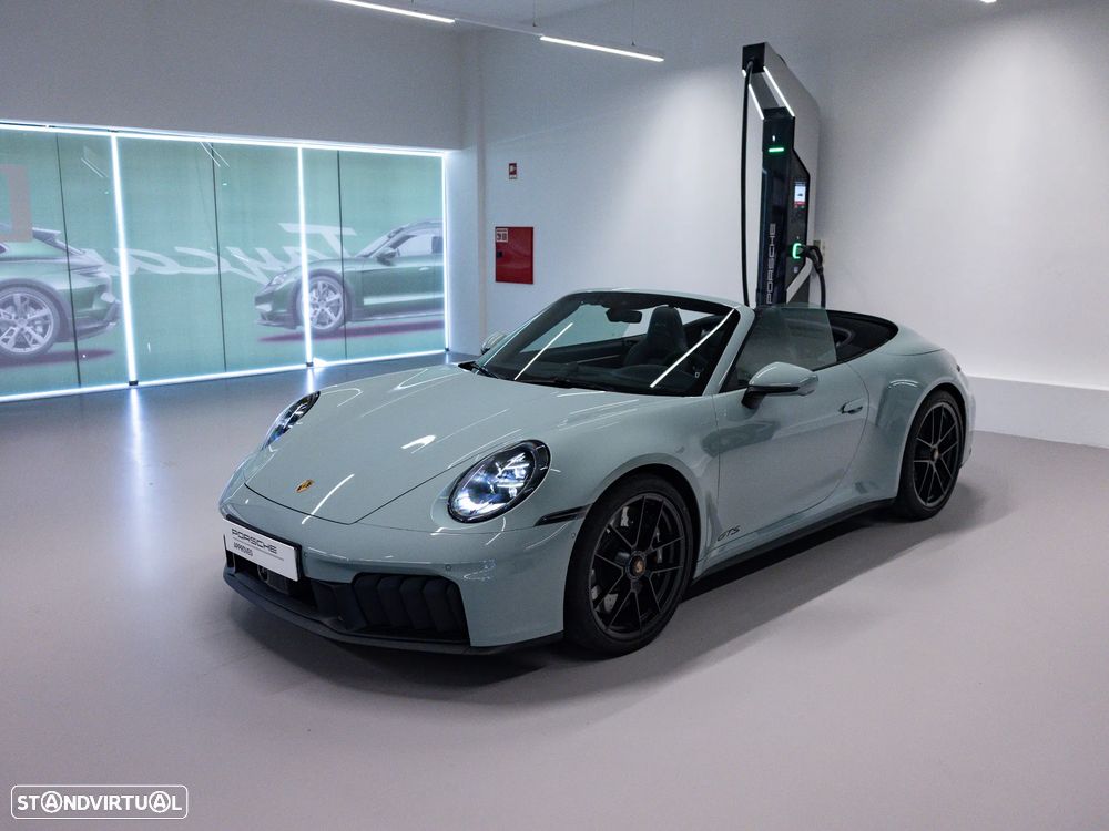 Porsche 911 (992) Carrera GTS - 3