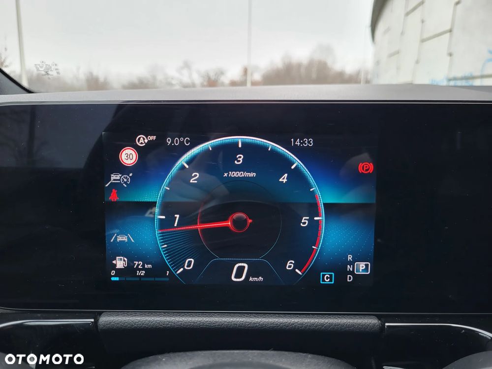 Mercedes-Benz GLA 200 d 8G-DCT AMG Line - 9