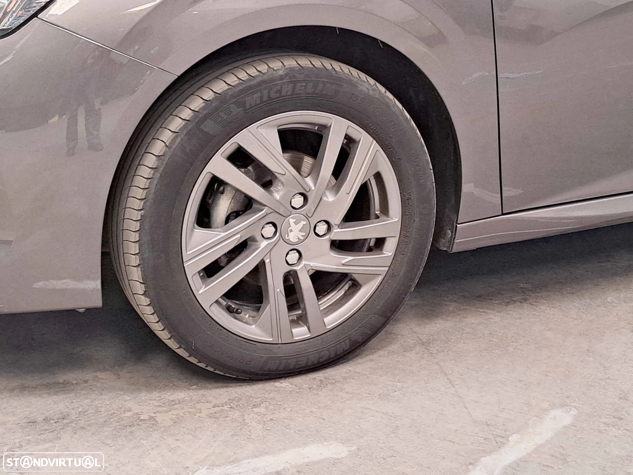 Peugeot 208 1.2 PureTech Active - 19