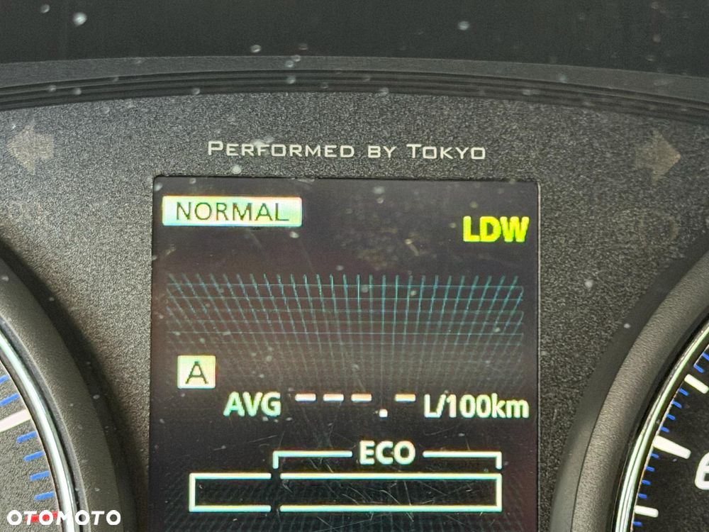 Mitsubishi Outlander - 16