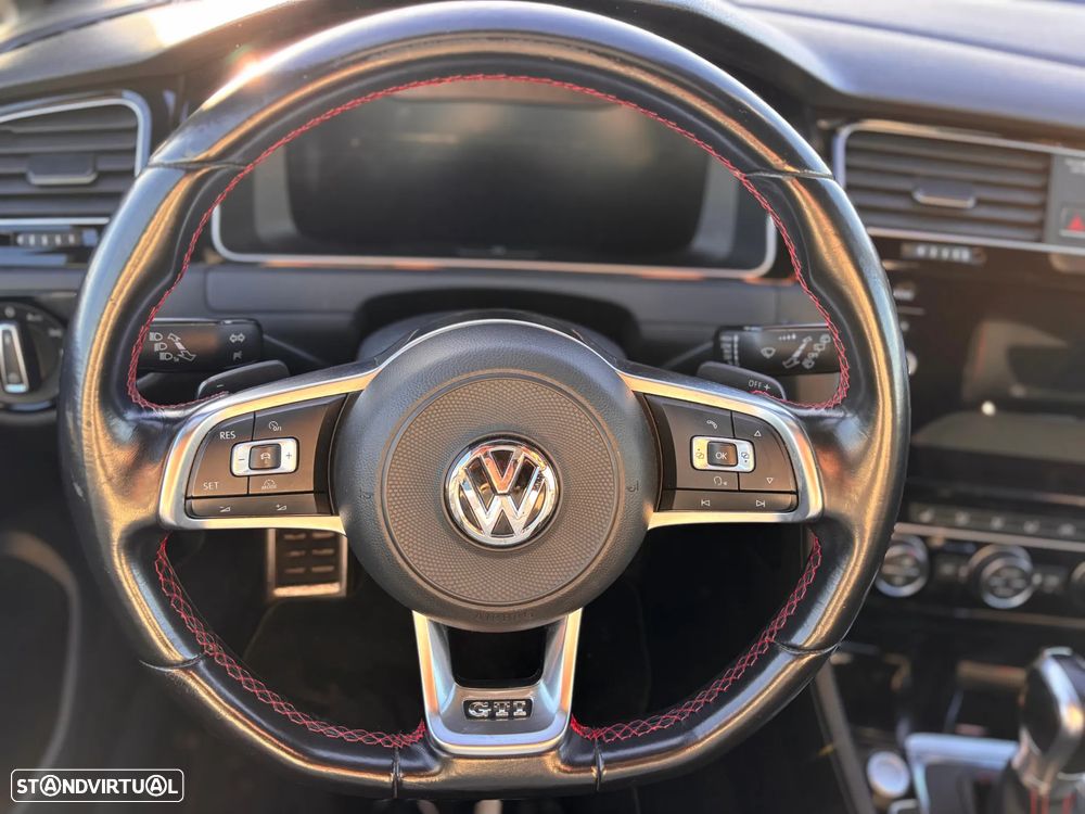 VW Golf 2.0 TSI GTI DSG Performance - 10