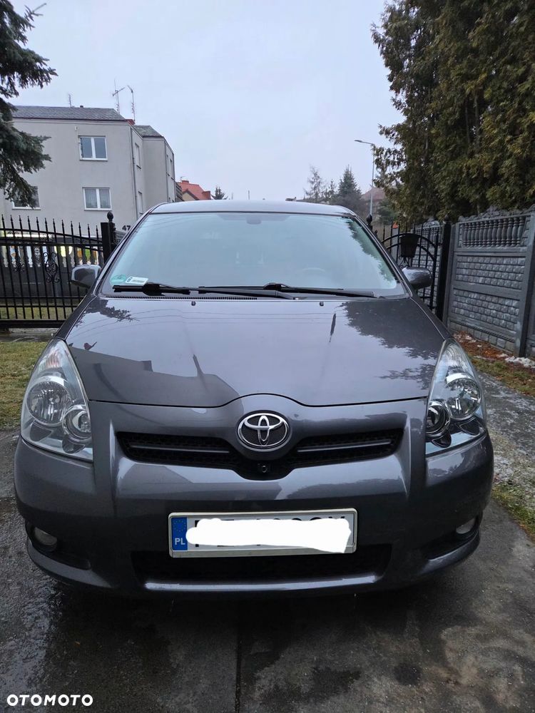 Toyota Corolla Verso 2.2 D-4D X 7os - 1