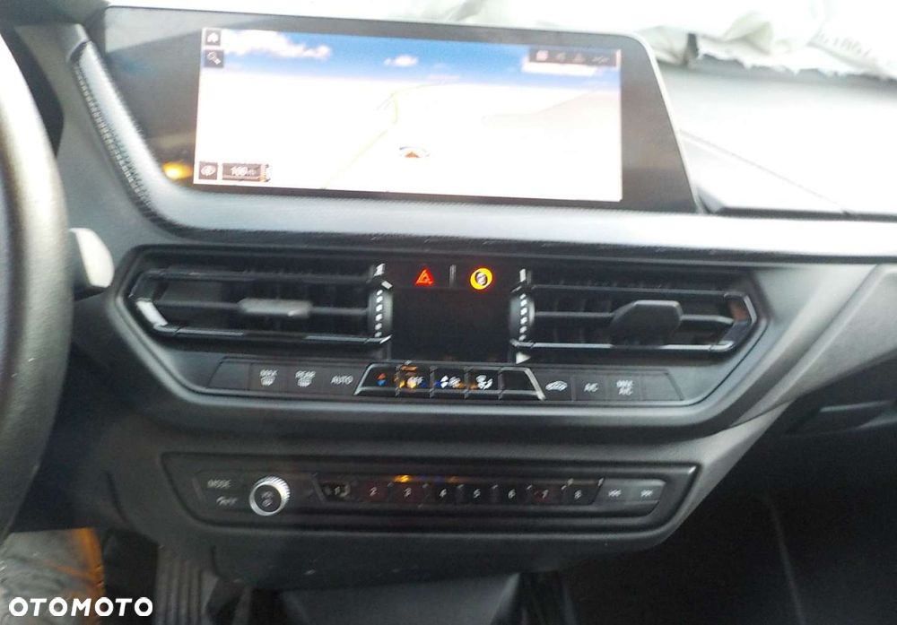 BMW Seria 1 - 35