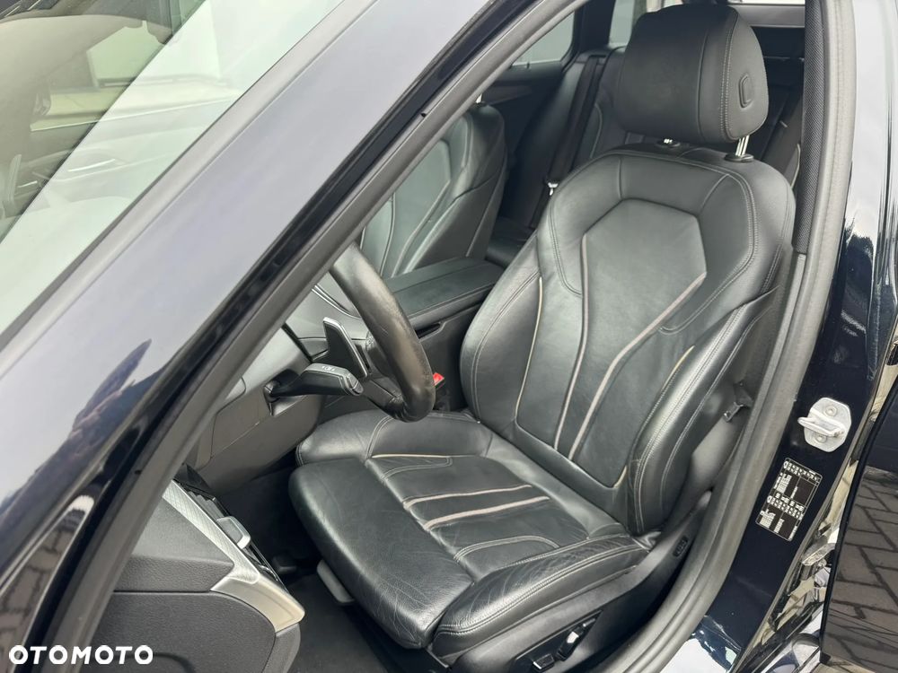 BMW Seria 5 520d M Sport Edition - 16
