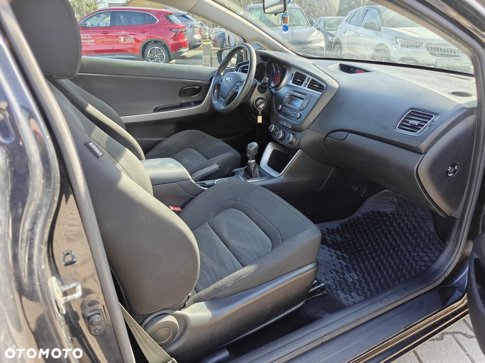 Kia Ceed 1.6 GDI M - 13