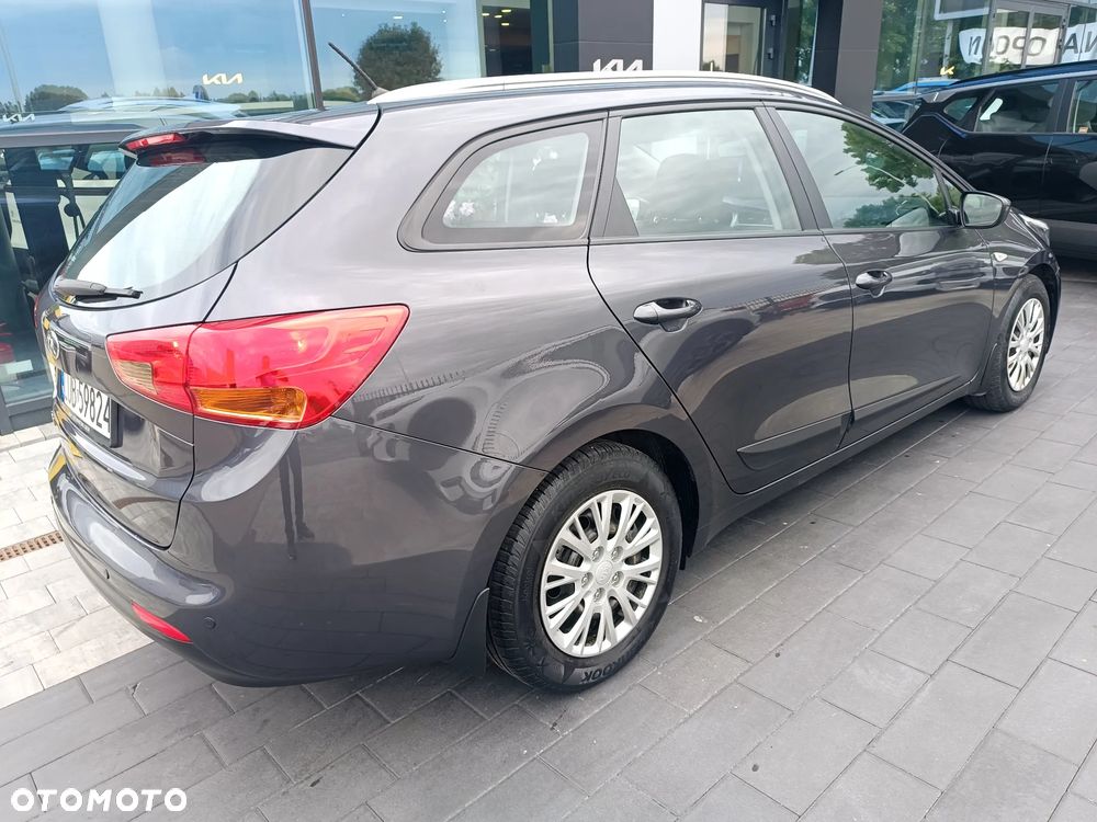 Kia Ceed - 5