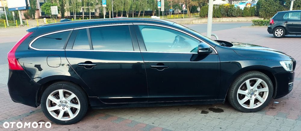 Volvo V60 D4 Drive-E Momentum - 6