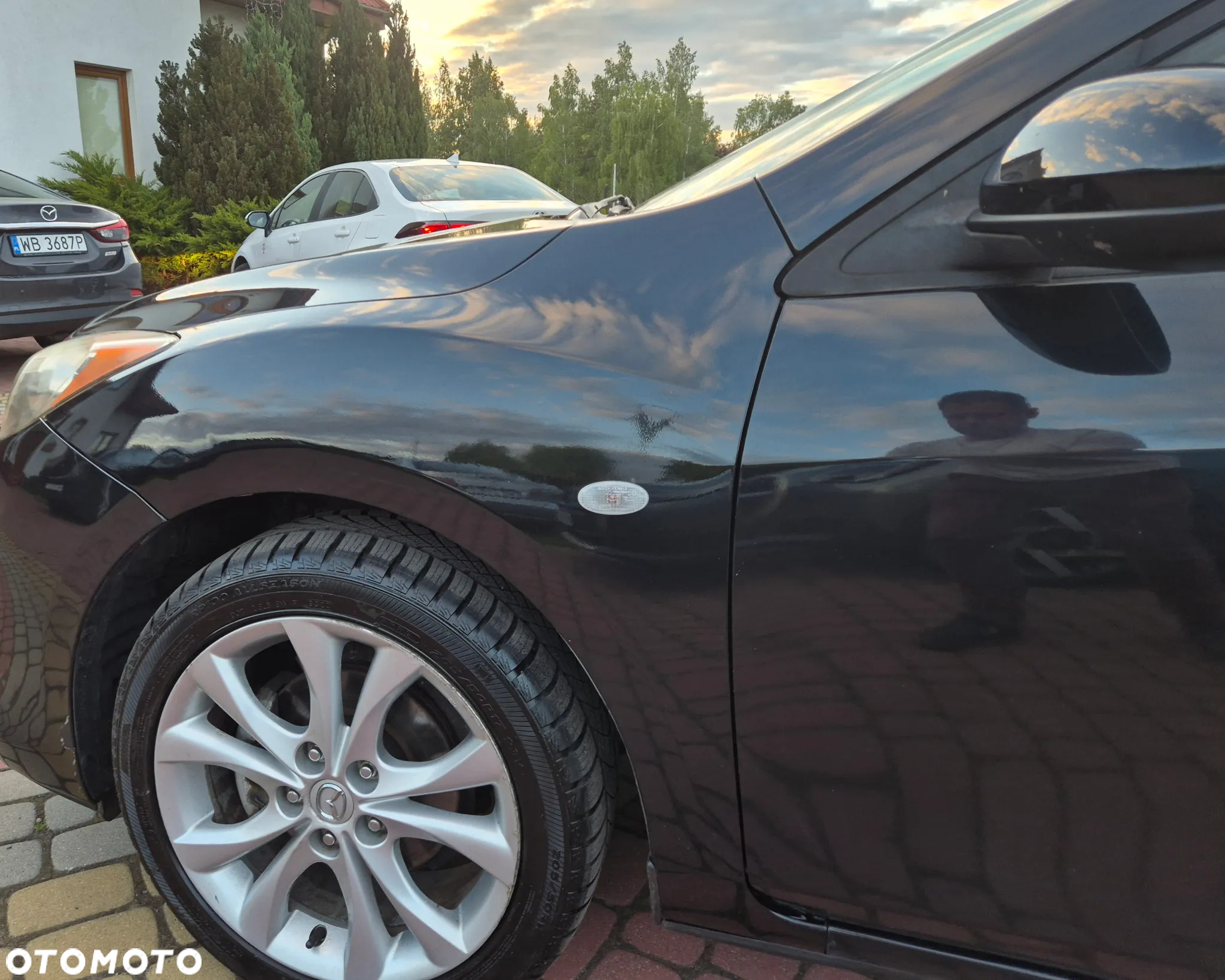 Mazda 3 1.6 Active + - 10