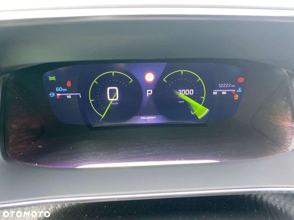 Peugeot 2008 PureTech 130 EAT8 GT Pack - 17