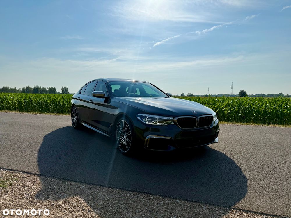 BMW Seria 5 M550i xDrive - 9