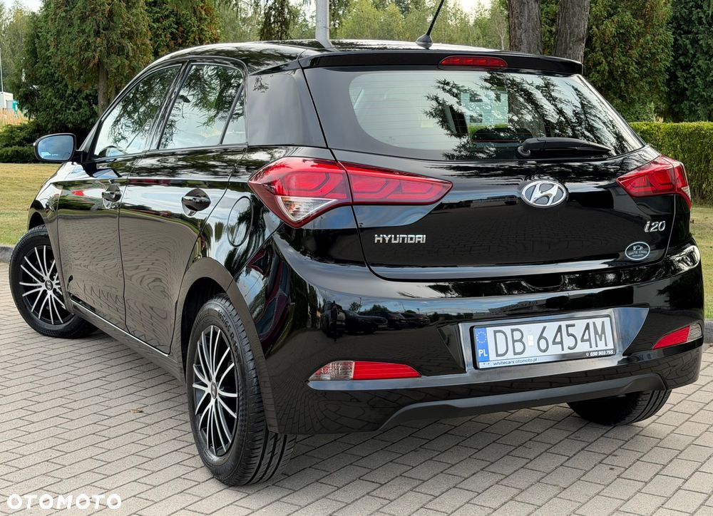Hyundai i20 1.2 Pure - 23