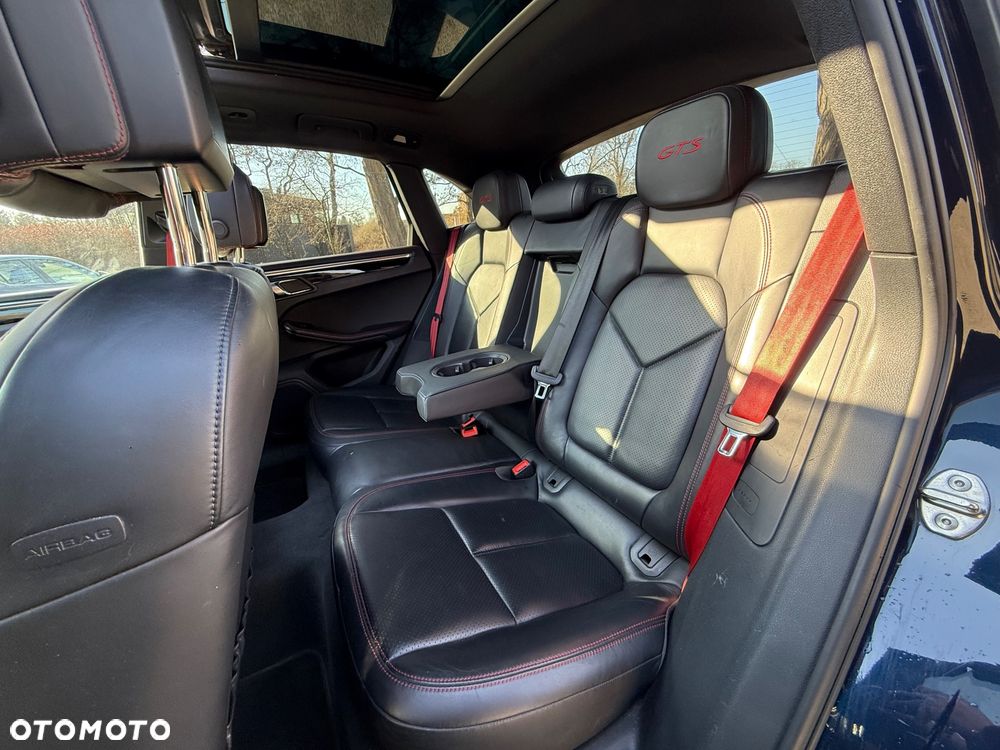 Porsche Macan GTS PDK - 32