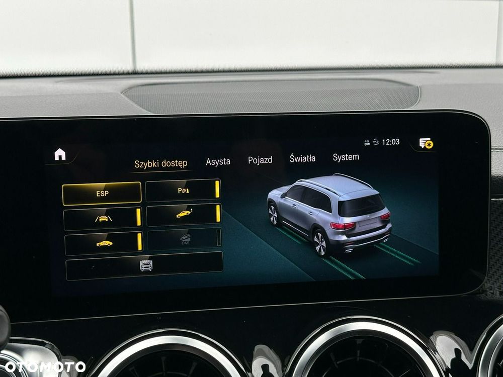 Mercedes-Benz GLB 200 4-Matic AMG Line 8G-DCT - 31