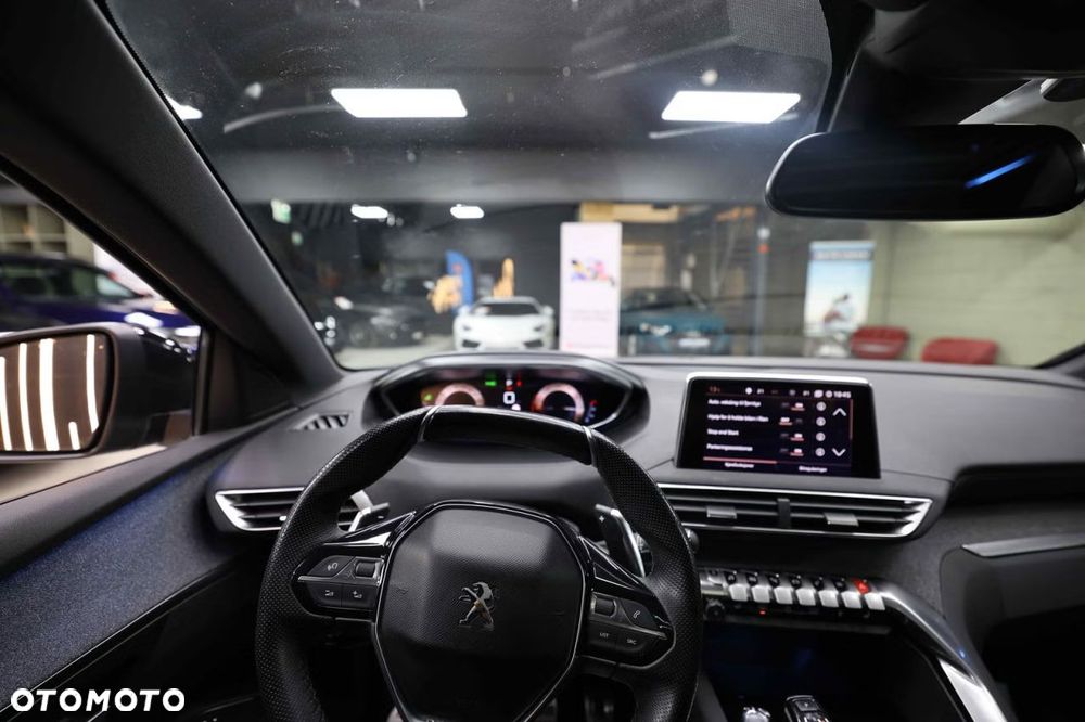Peugeot 5008 PureTech 130 EAT8 Stop & Start GT - 22