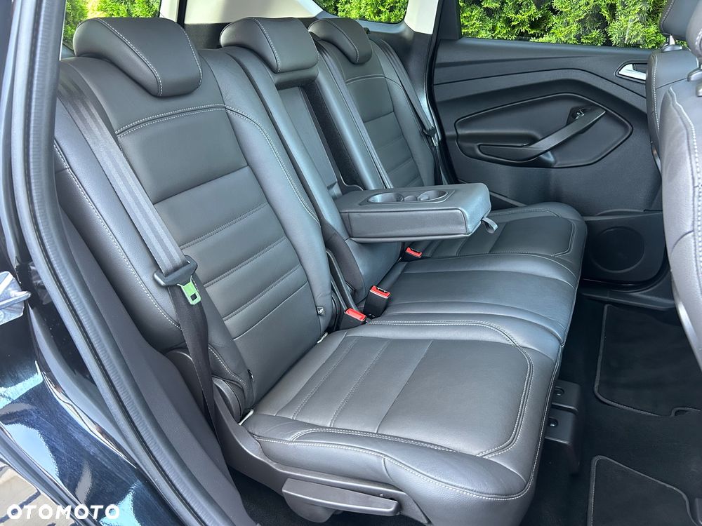 Ford Kuga 2.0 TDCi 4x4 Titanium - 28