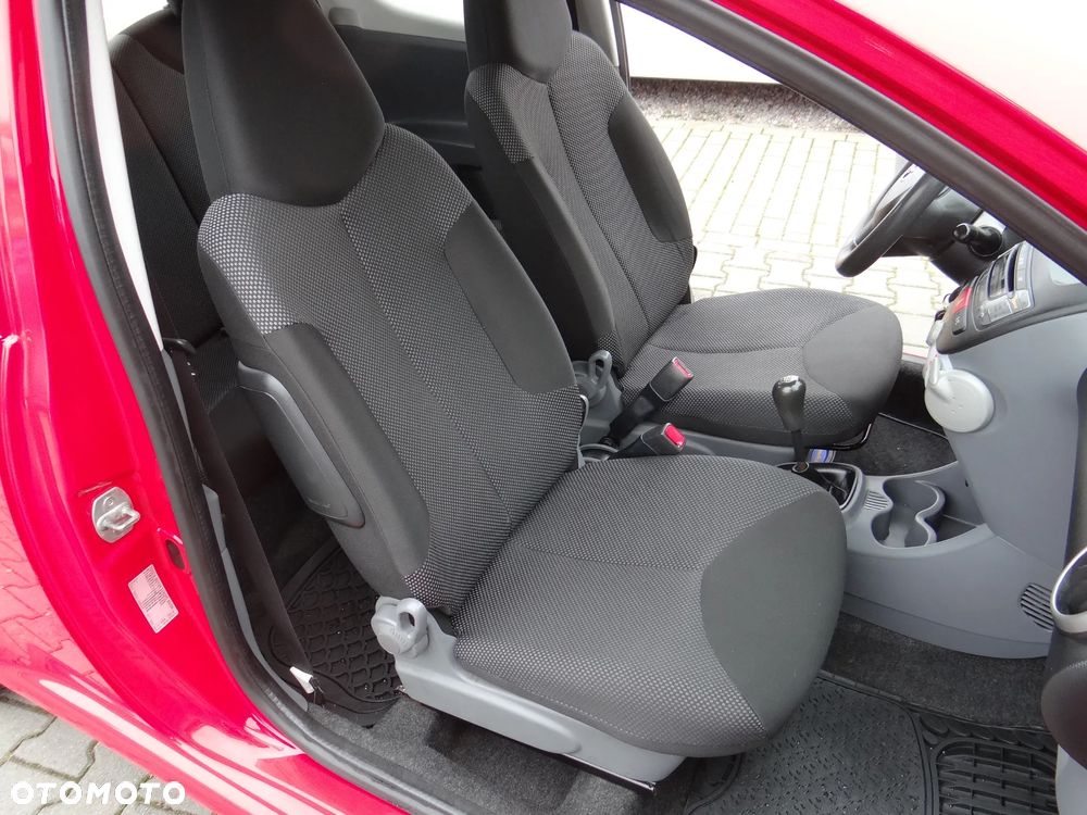 Toyota Aygo Cool&Go - 30