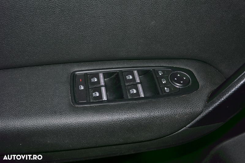 Renault Captur E-Tech Plug-In-Hybrid Intens - 23