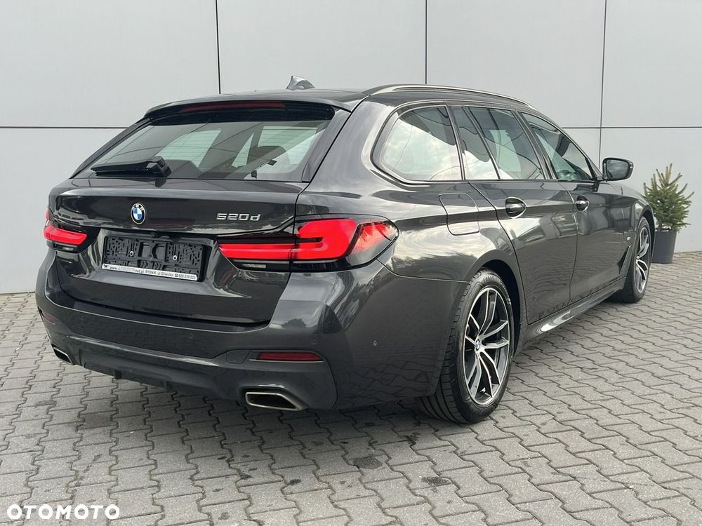 BMW Seria 5 520d M Sport sport - 8