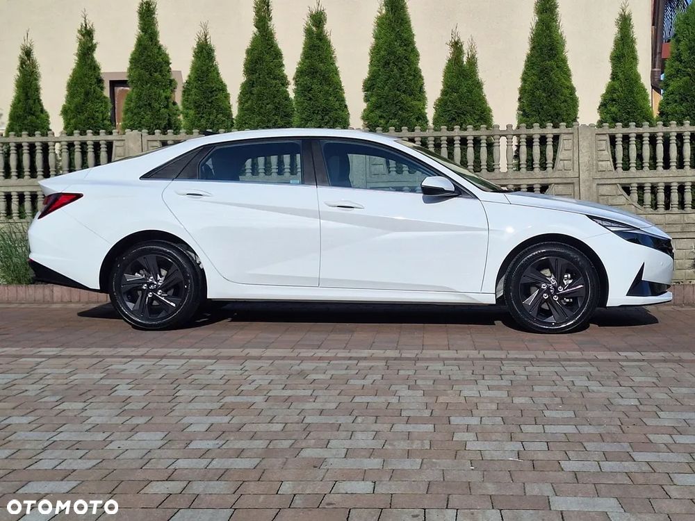 Hyundai Elantra 1.6 Smart - 26