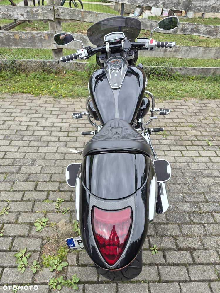 Suzuki Intruder - 10
