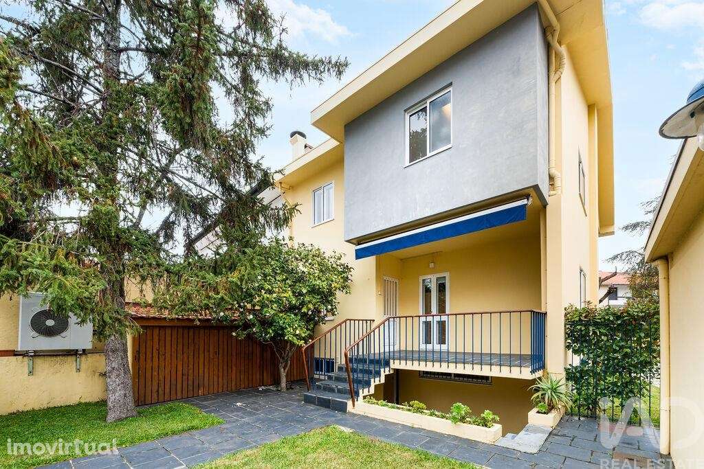 Casa / Villa T6 em São Mamede de Infesta e Senhora da Hora de 303 m2 - Grande imagem: 3/26