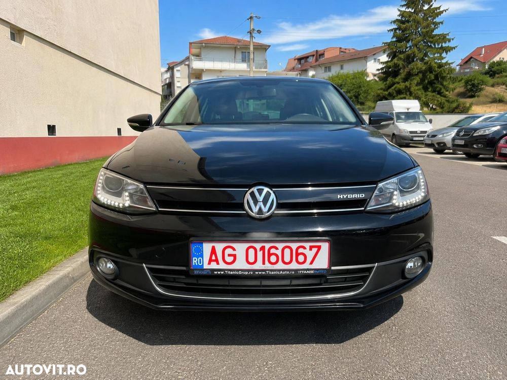 Volkswagen Jetta - 1
