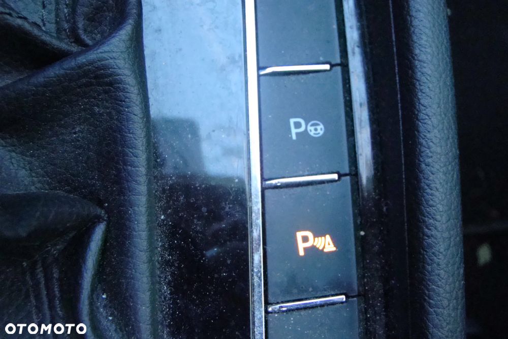 Skoda Superb 1.6 TDI DSG Ambition - 9