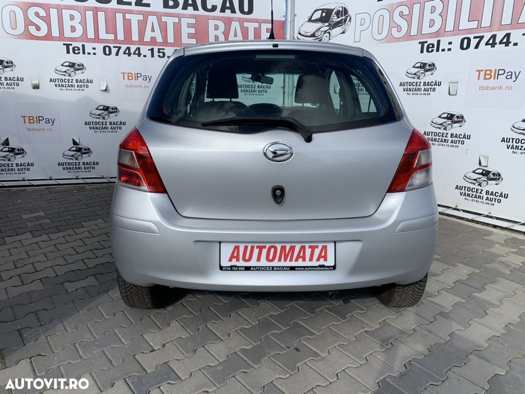 Toyota Yaris - 4