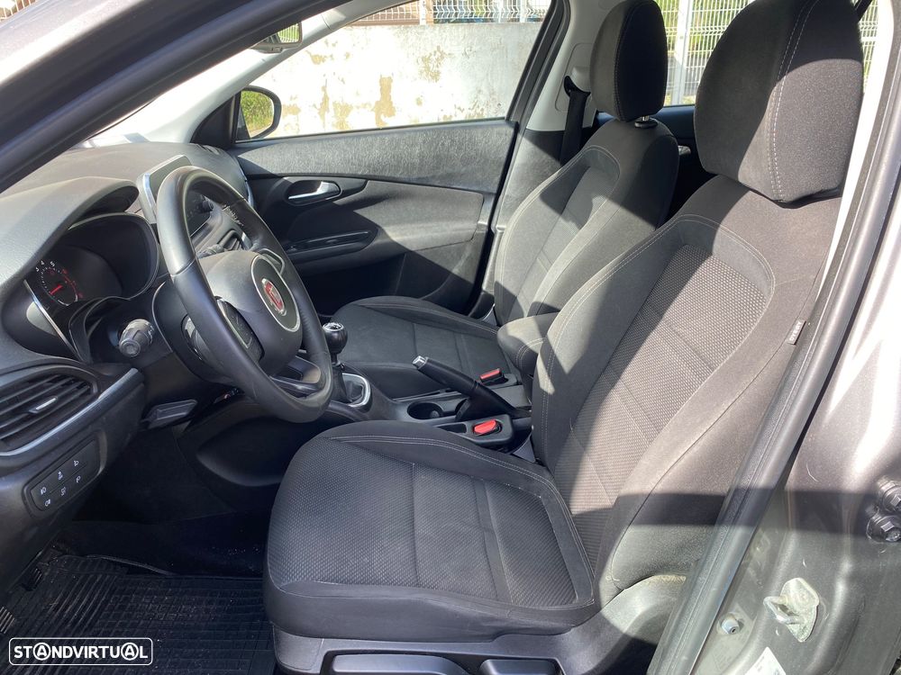 Fiat Tipo Station Wagon 1.4 Lounge - 11