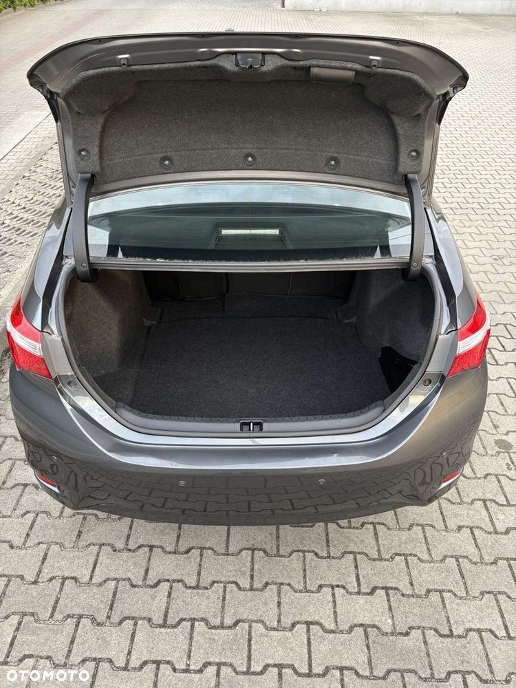 Toyota Corolla 1.33 Active - 8