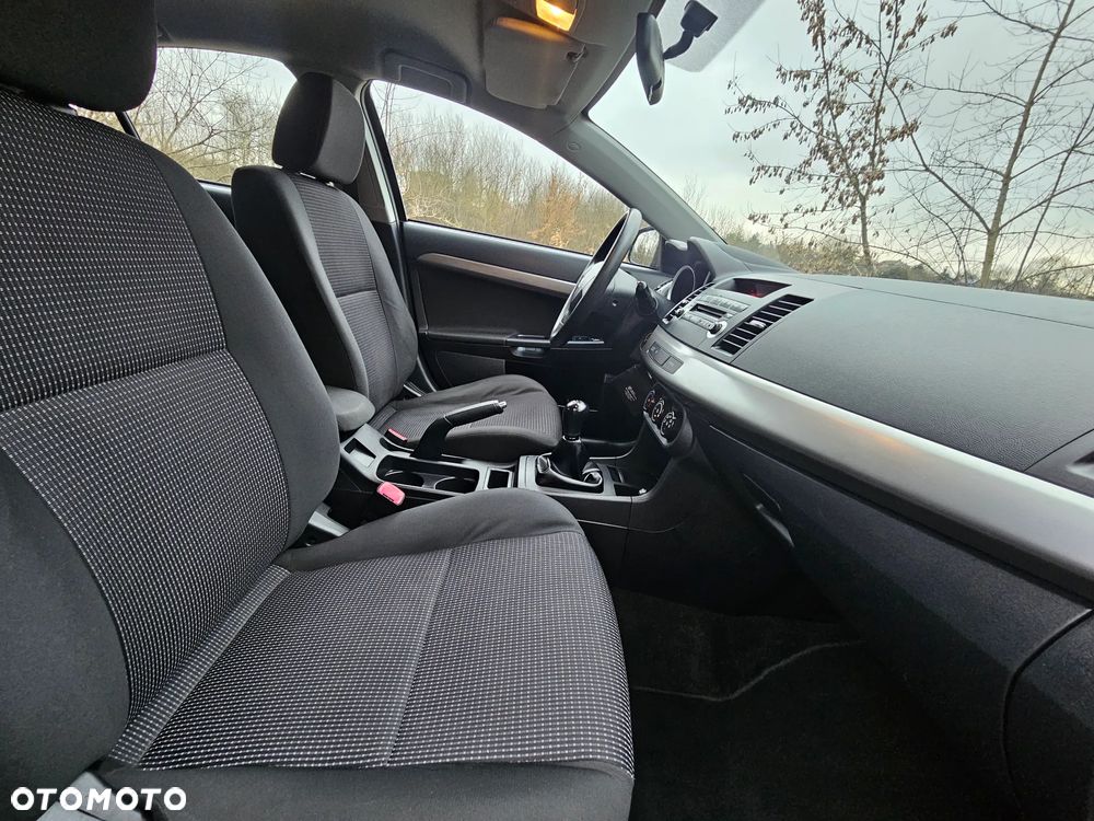 Mitsubishi Lancer 1.8 Instyle - 29