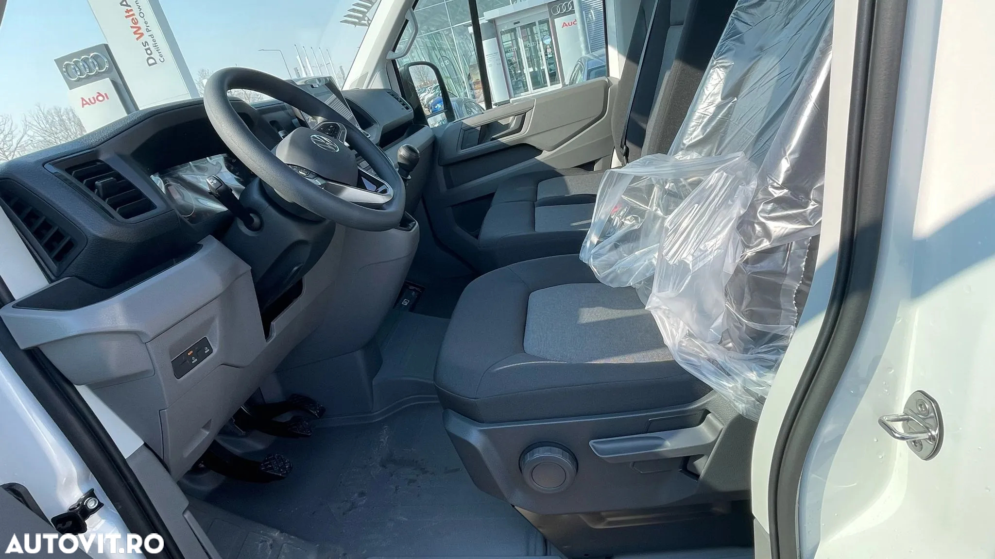 Volkswagen CRAFTER - 14