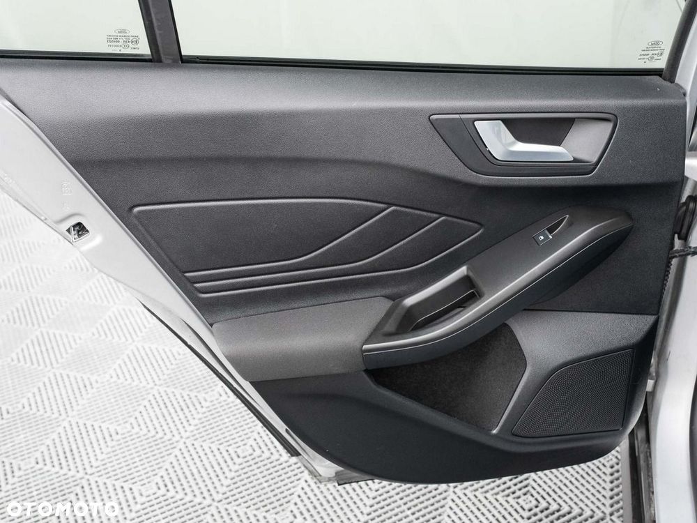 Ford Focus - 22