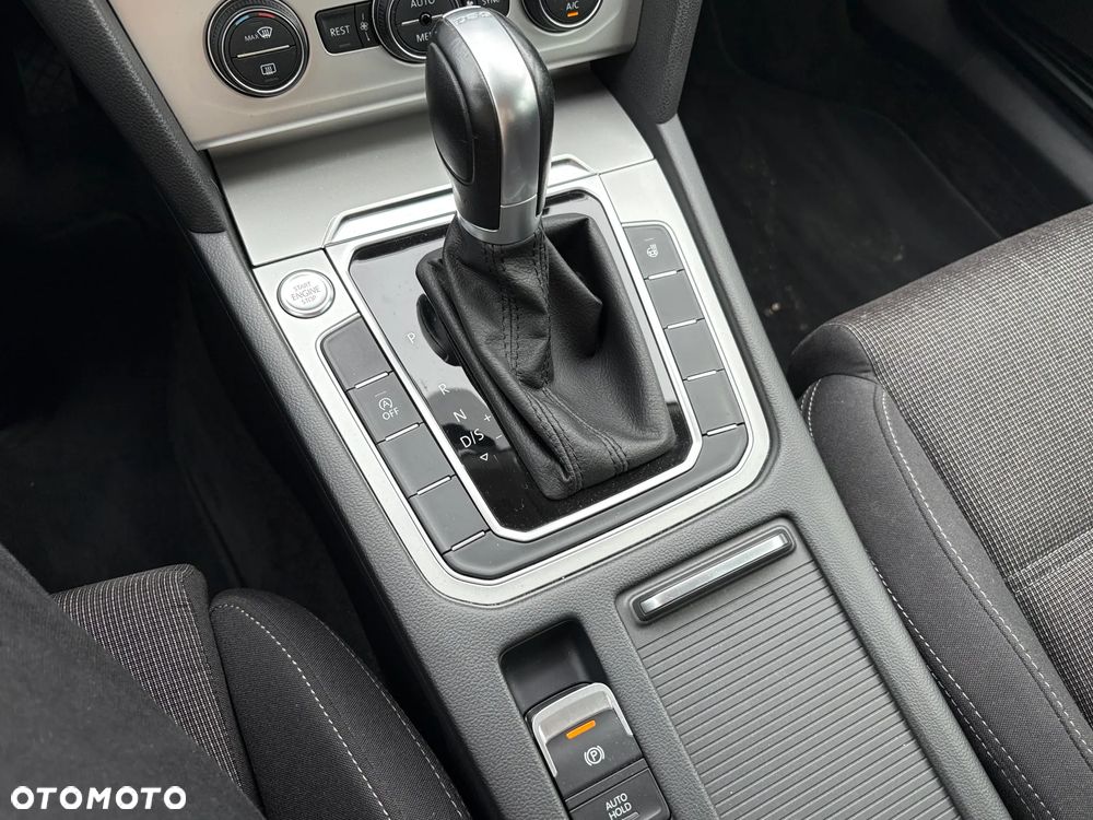 Volkswagen Passat 1.4 TSI BMT ACT Comfortline DSG - 17