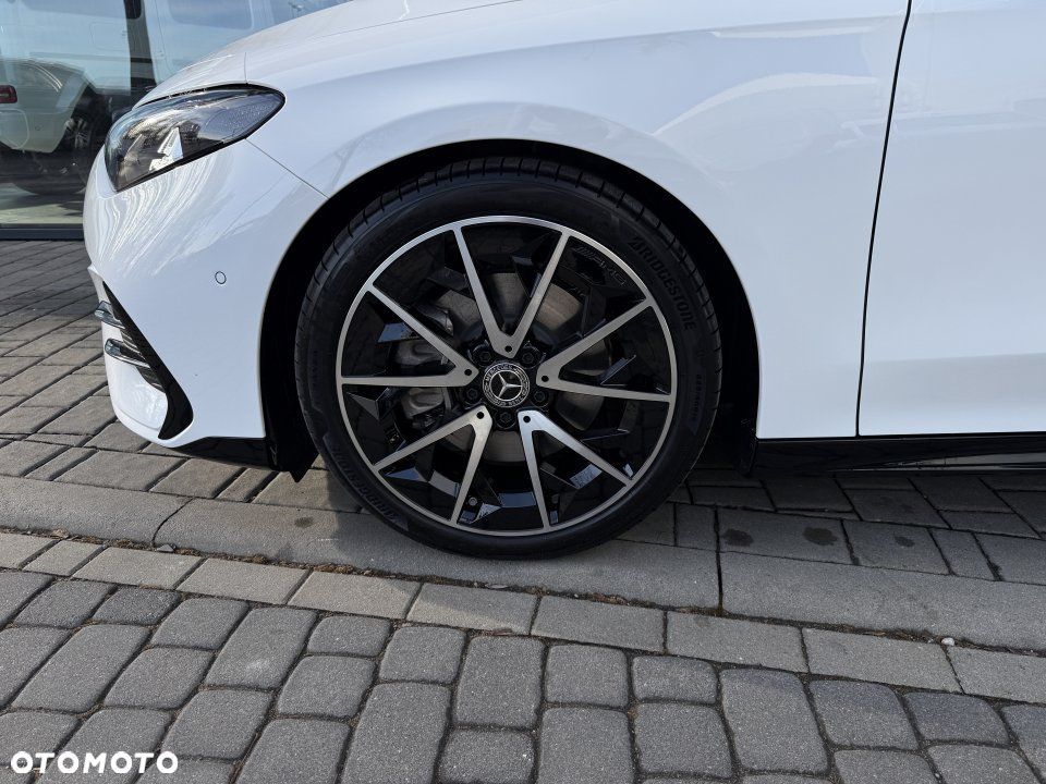 Mercedes-Benz CLA - 13