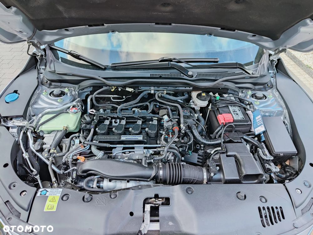 Honda Civic 1.5 i-VTEC Turbo CVT Executive - 11