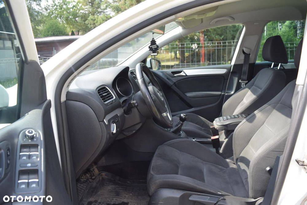 Volkswagen Golf 2.0 TDI Highline - 25