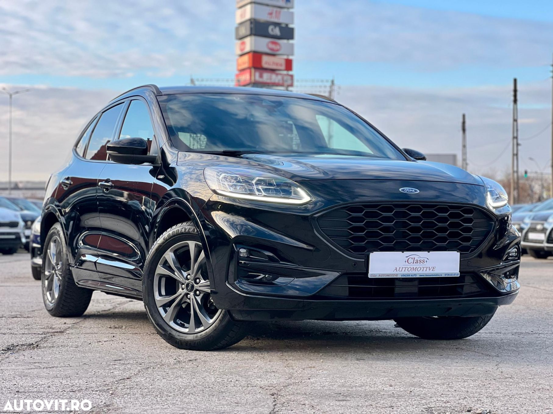 Ford Kuga 2.5 Duratec FHEV AWD ST Line X - 4