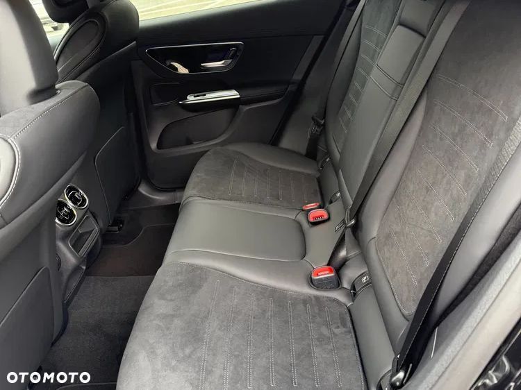 Mercedes-Benz GLC 220 d mHEV 4-Matic AMG Line - 4
