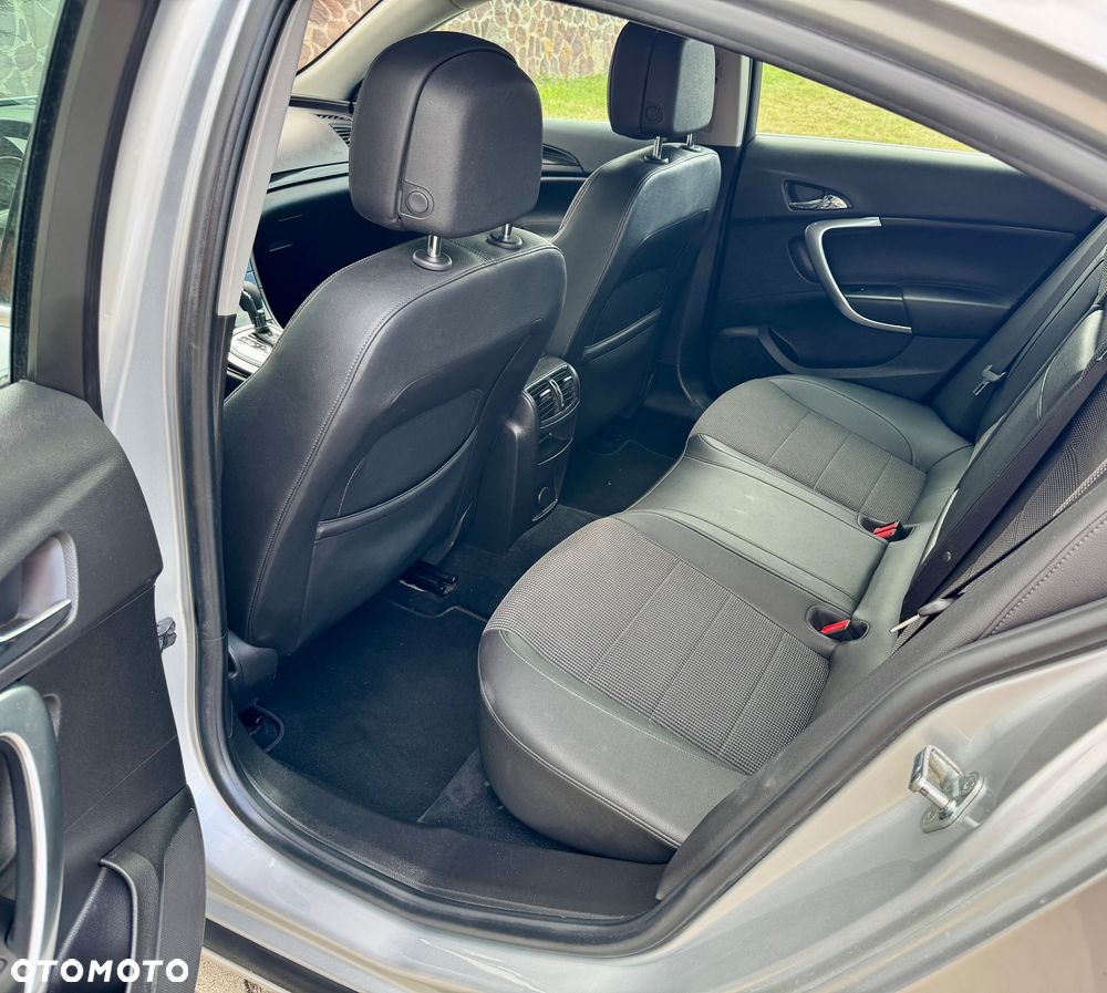 Opel Insignia - 23